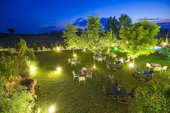 sunny hill hotel