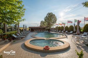 sunny hill hotel