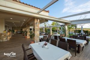 sunny hill hotel