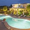sunny hill hotel
