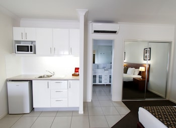 chinchilla downtown motor inn