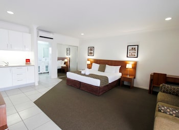 chinchilla downtown motor inn