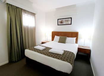 chinchilla downtown motor inn