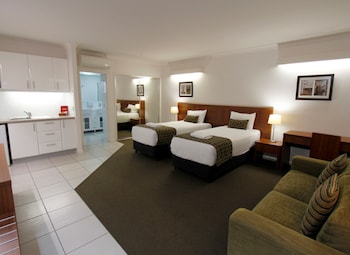 chinchilla downtown motor inn