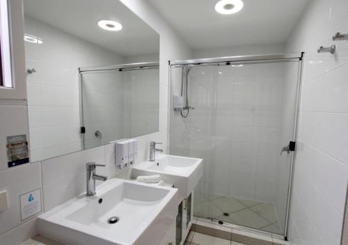 chinchilla downtown motor inn