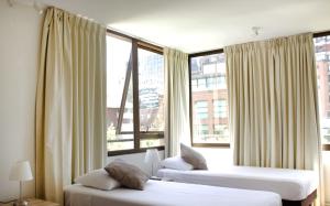 apartamentos costanera centre