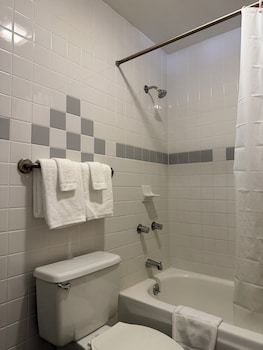 new harmon loop hotel