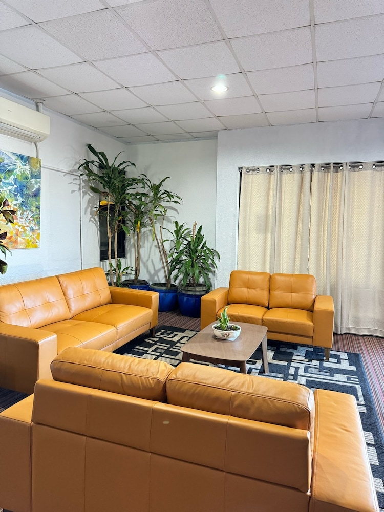 new harmon loop hotel