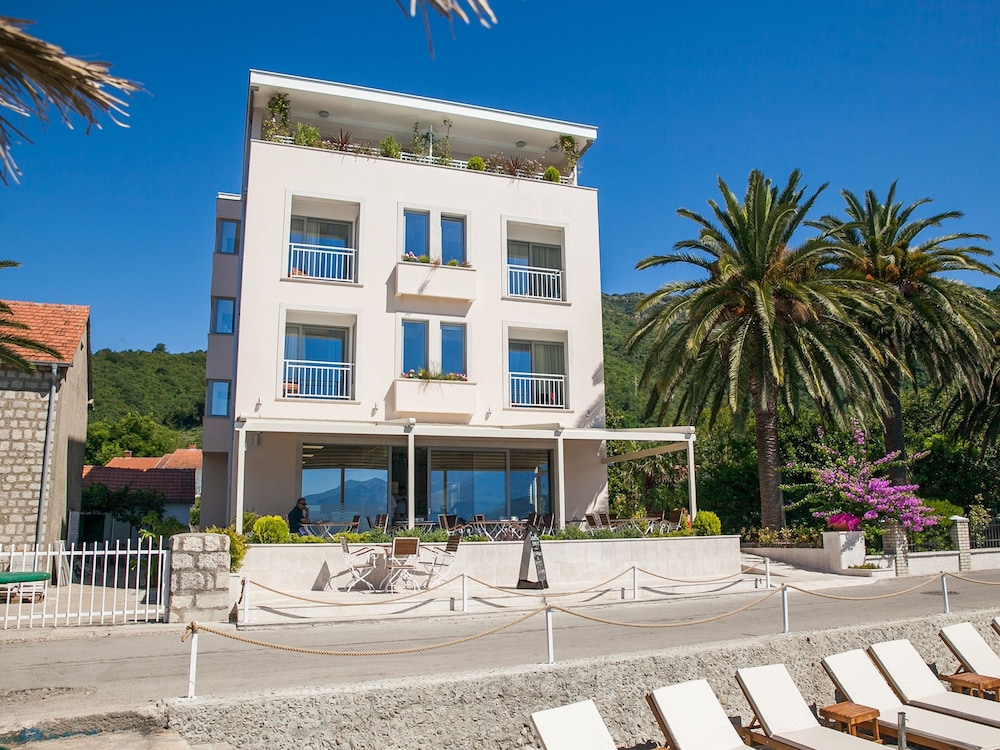 Boutique Hotel Casa Del Mare - Blanche,Budva>>Bijela,4 star