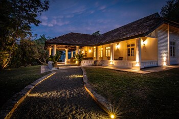 victoria golf resort sri lanka