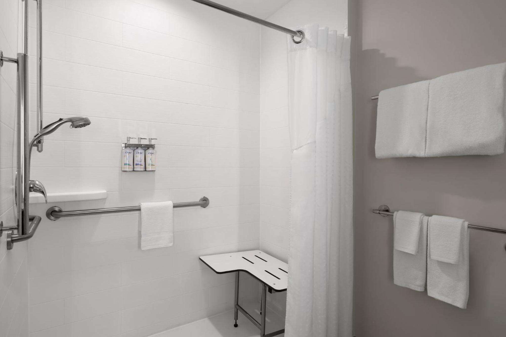 holiday inn express and suites west memphis by ihg