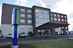 holiday inn express and suites west memphis by ihg