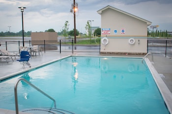 Holiday Inn Express And Suites West Memphis By Ihg,West Memphis>>Memphis,3 star