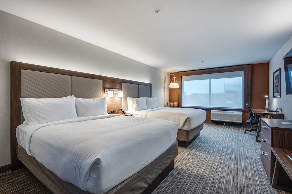 holiday inn express and suites dallas north addison
