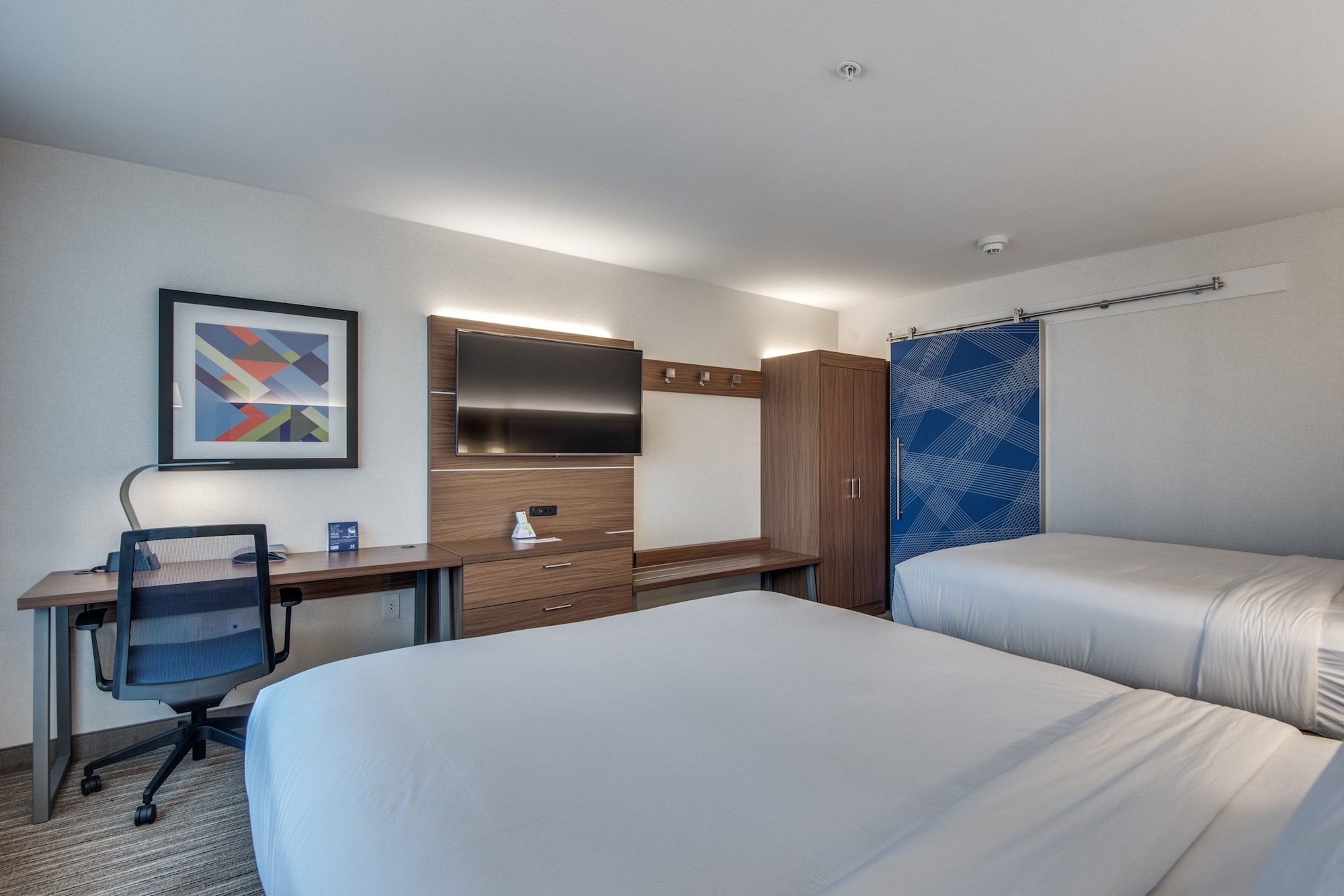 holiday inn express and suites dallas north addison