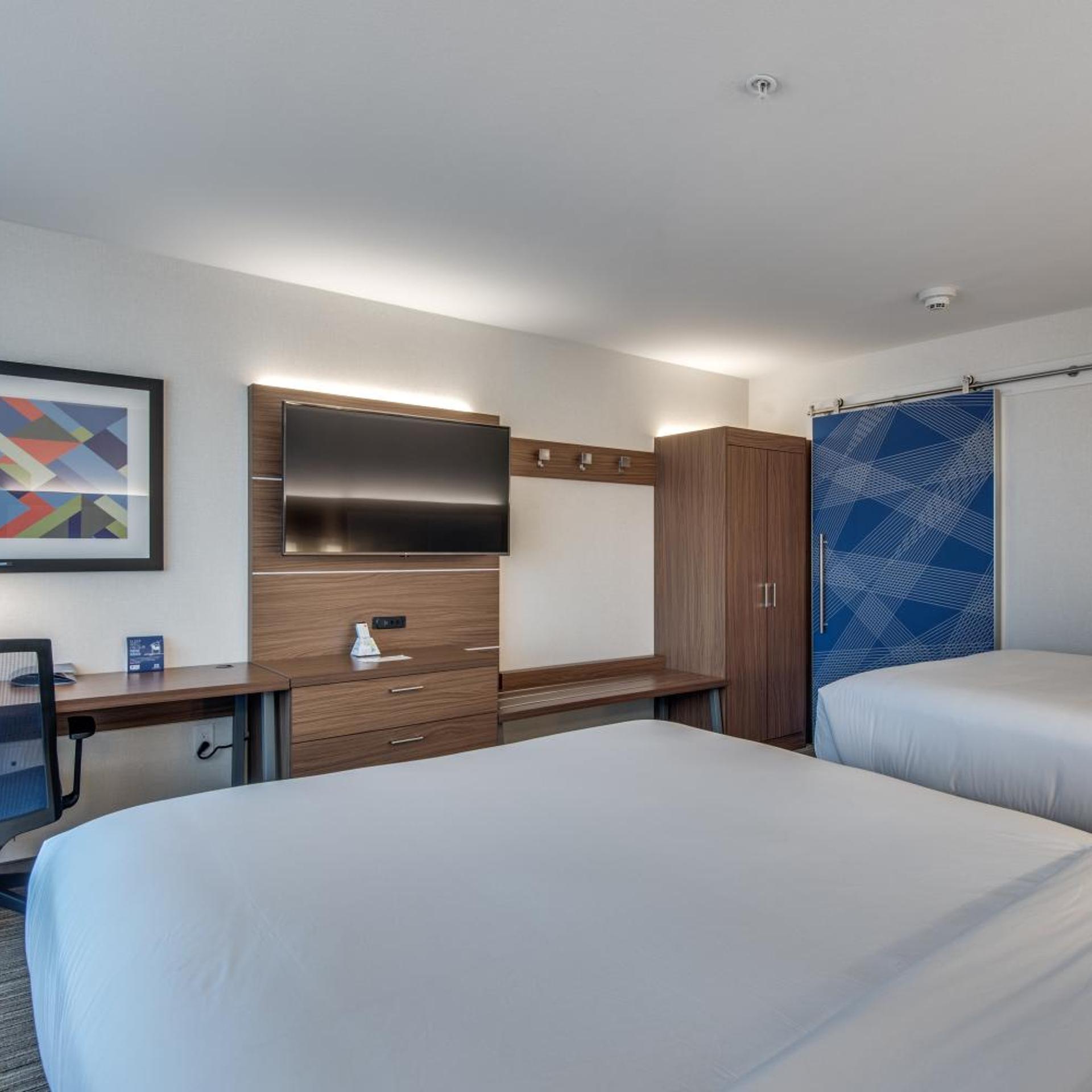 holiday inn express and suites dallas north addison