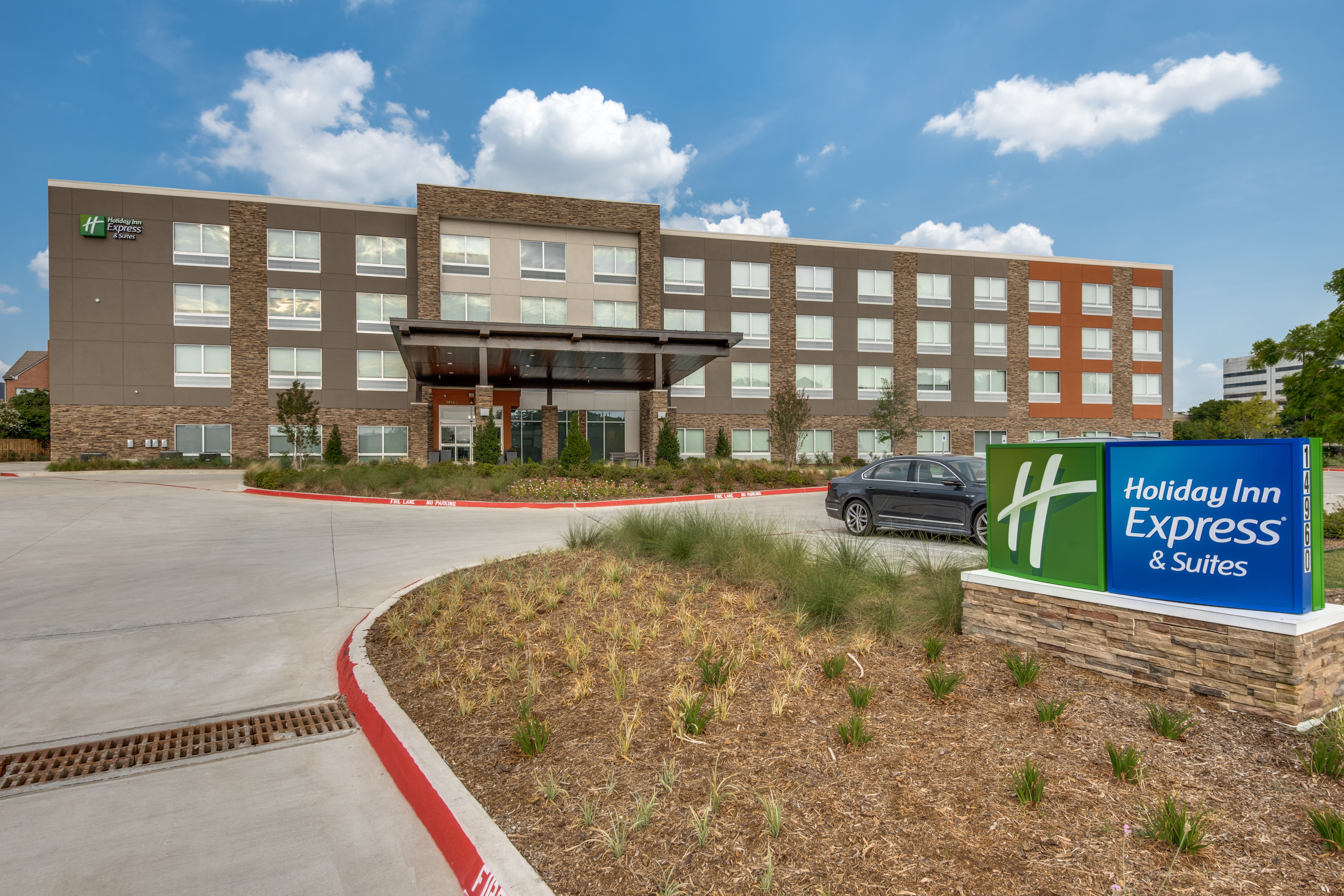 holiday inn express and suites dallas north addison