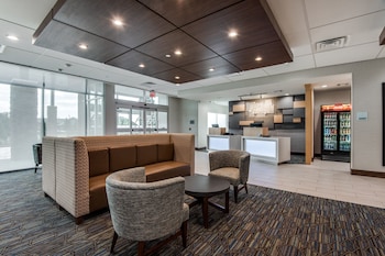 holiday inn express and suites dallas north addison
