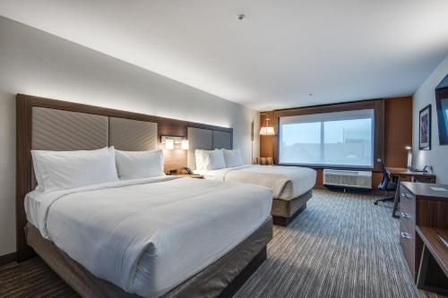 holiday inn express and suites dallas north addison