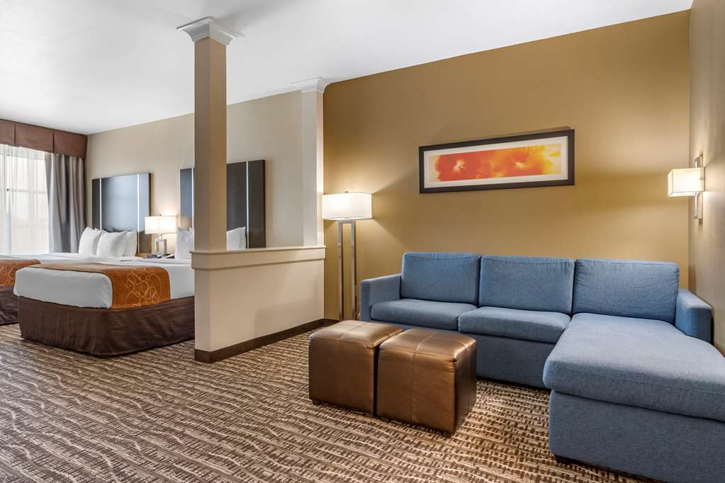 comfort suites near sam houston race park