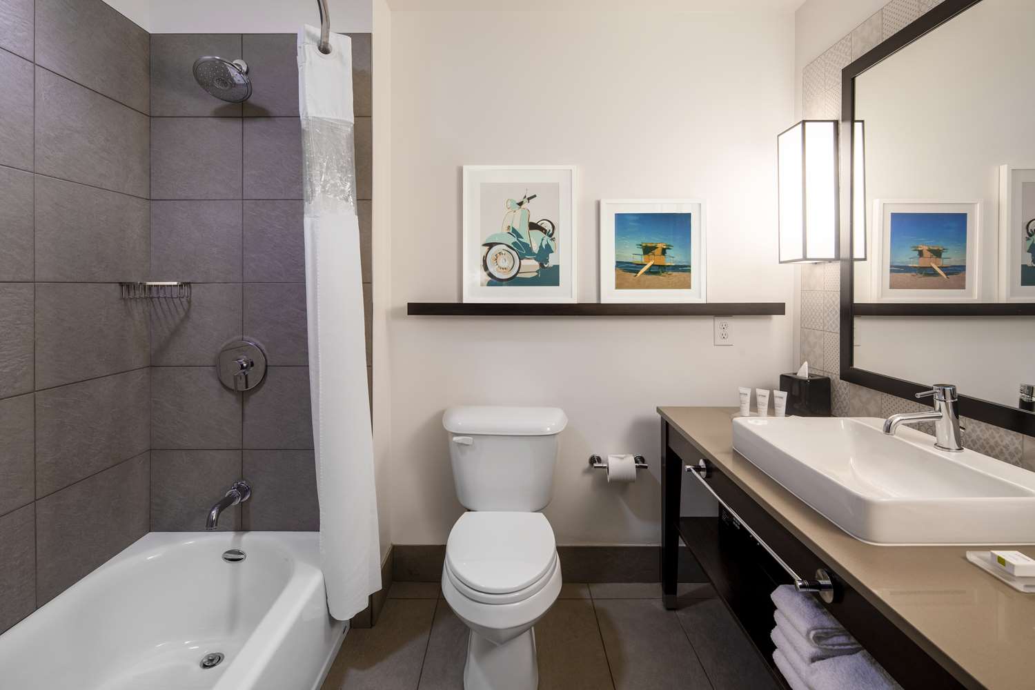 suncoast park hotel anaheim resort tapestry by hilton