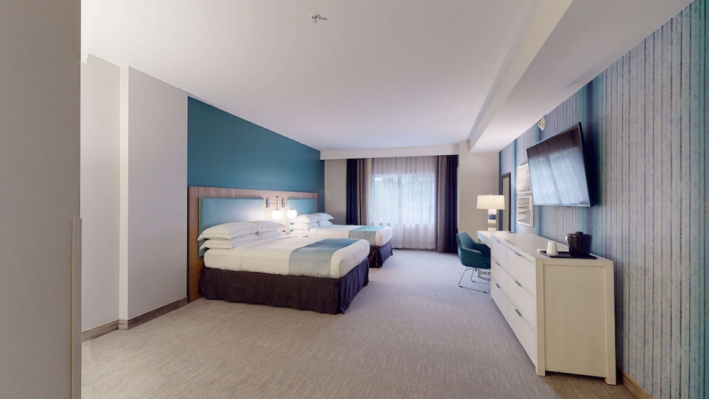 suncoast park hotel anaheim resort tapestry by hilton