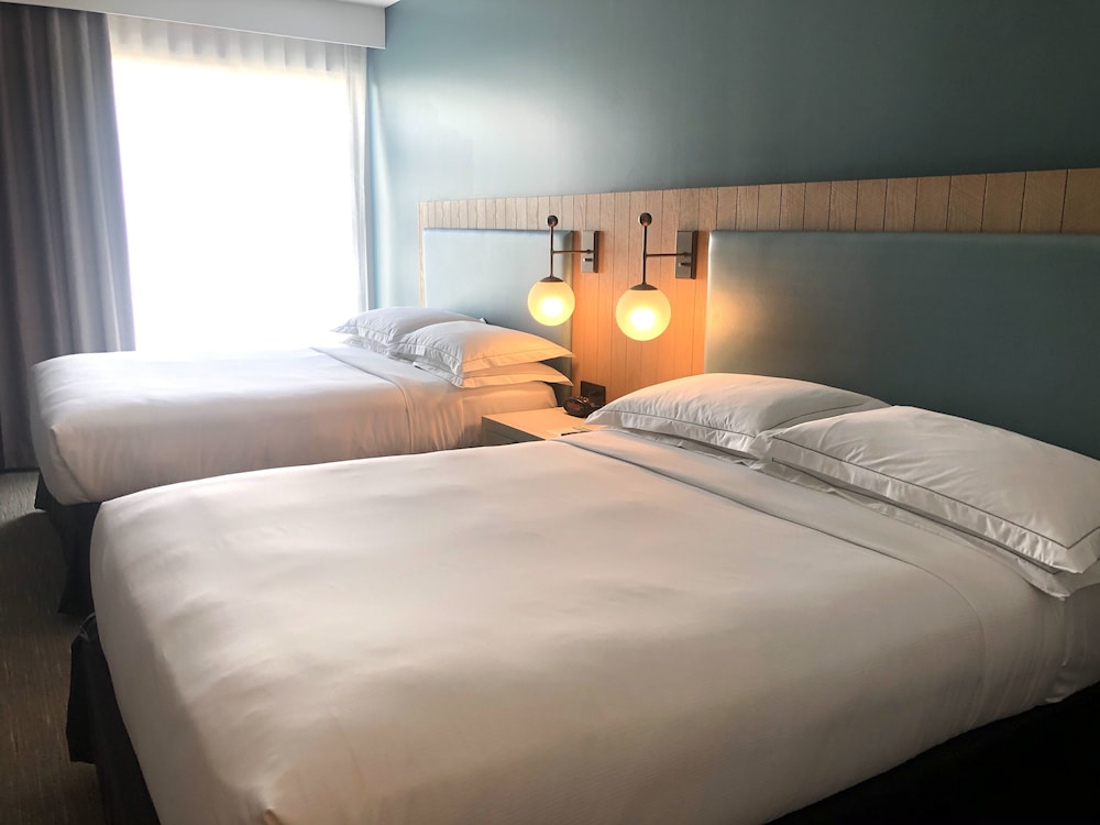 suncoast park hotel anaheim resort tapestry by hilton