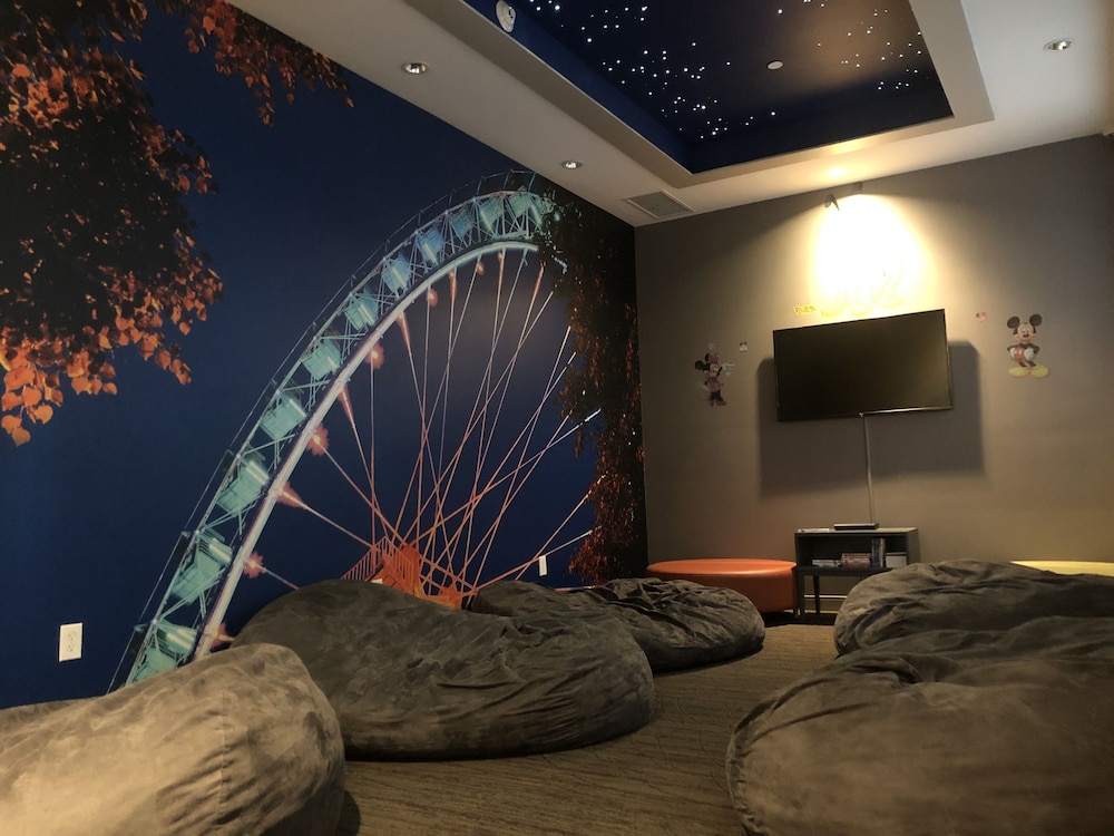 suncoast park hotel anaheim resort tapestry by hilton