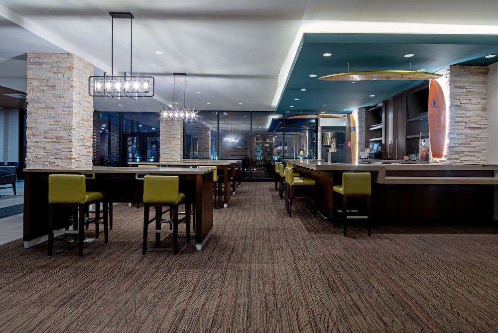 suncoast park hotel anaheim resort tapestry by hilton