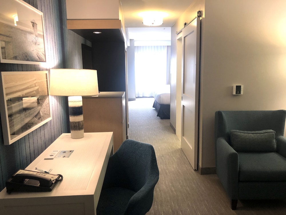 suncoast park hotel anaheim resort tapestry by hilton