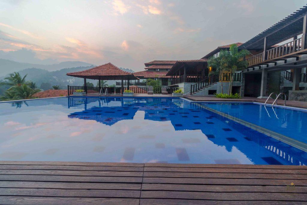 serendip stone hotel and bungalow