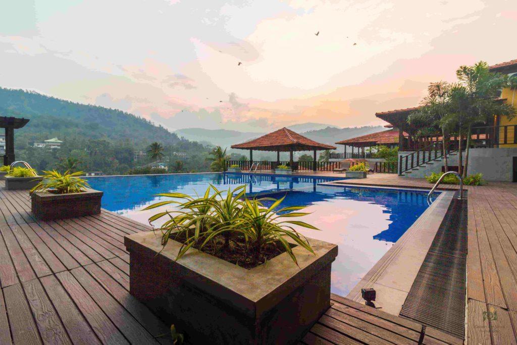 serendip stone hotel and bungalow