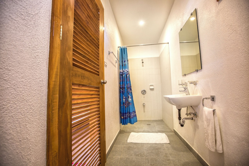 salamangka beach and dive resort