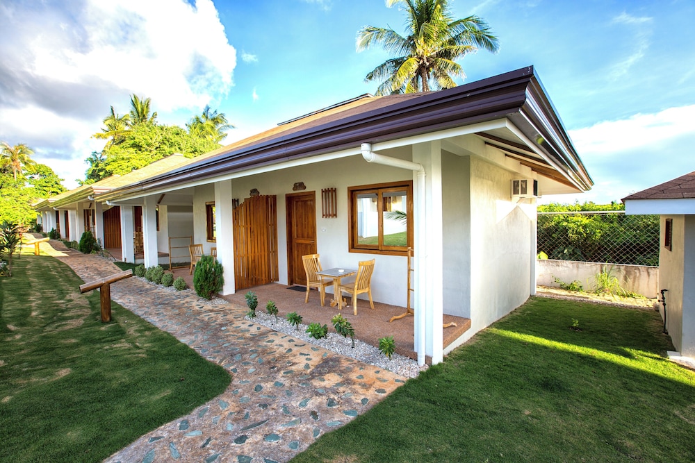 salamangka beach and dive resort