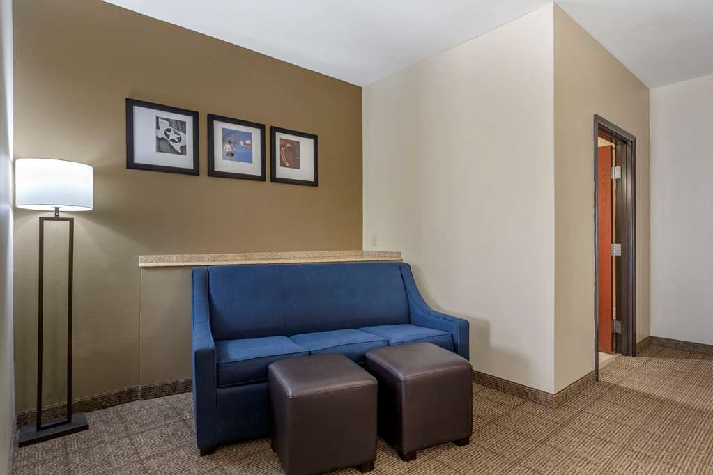comfort suites buda austin south