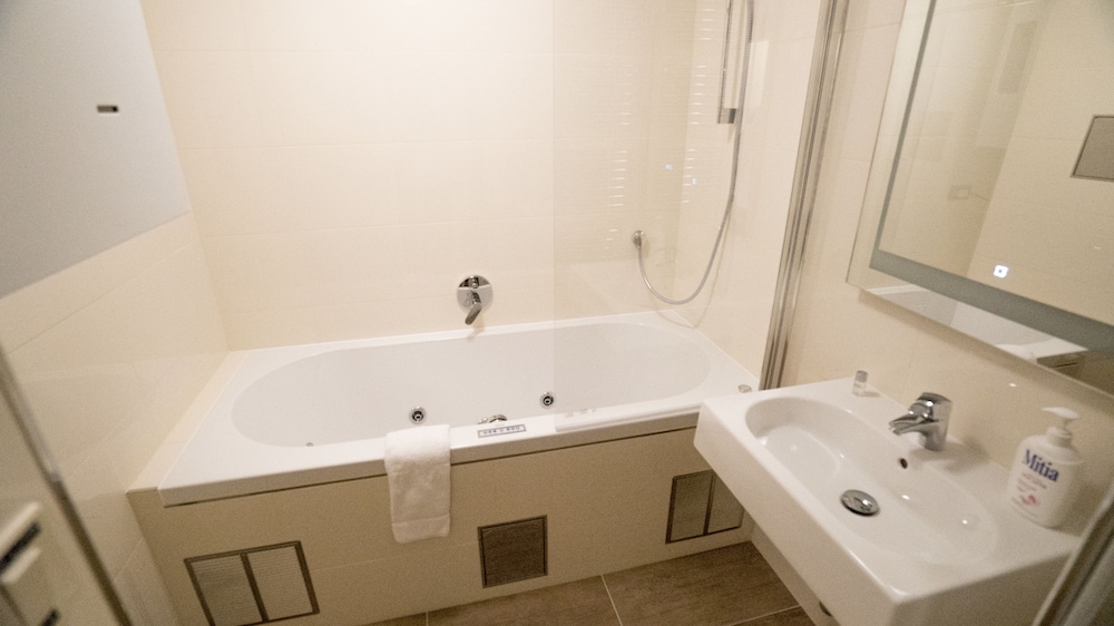 apartment by the old town square