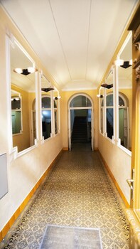 apartment by the old town square