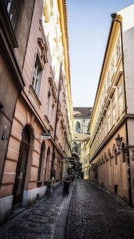 apartment by the old town square
