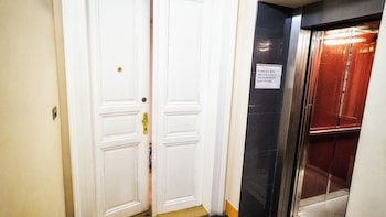 apartment by the old town square