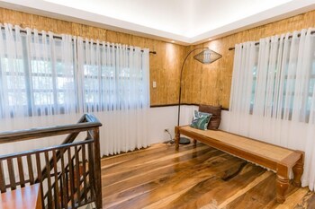 damires hills tierra verde