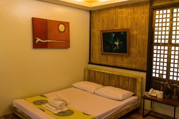 damires hills tierra verde