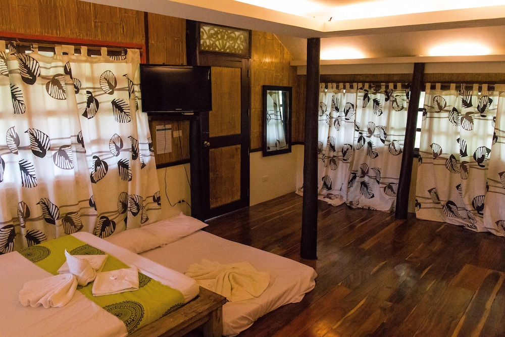 damires hills tierra verde