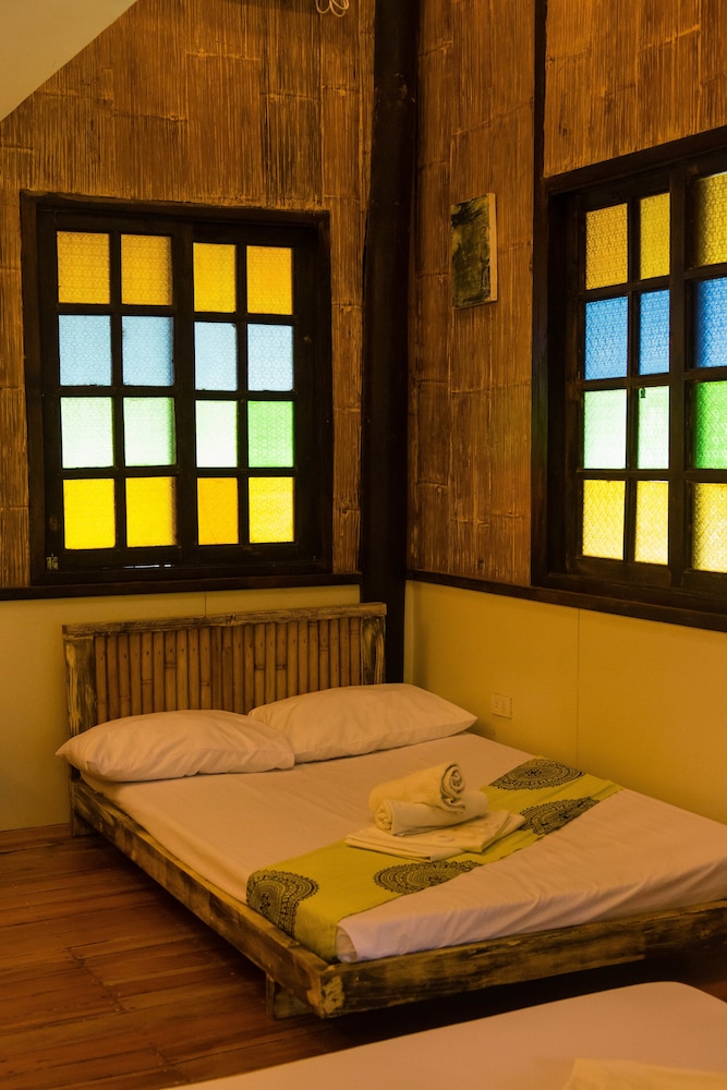 damires hills tierra verde