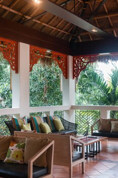 damires hills tierra verde