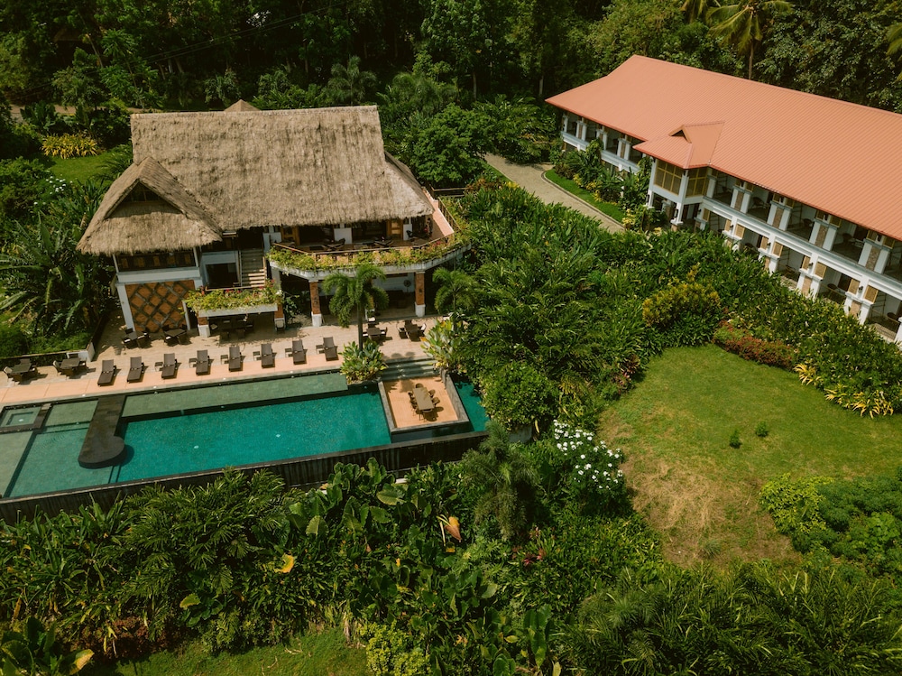 damires hills tierra verde