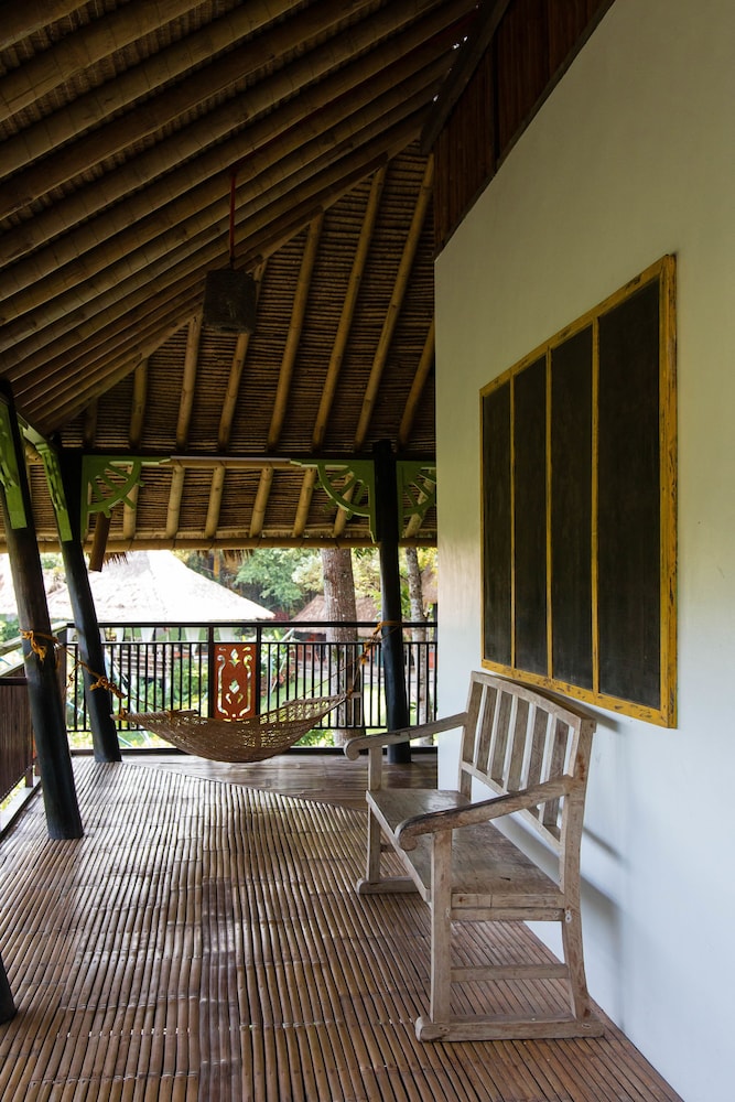 damires hills tierra verde