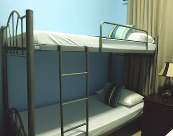 the stopover hostel mactan