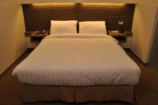 magallanes square hotel