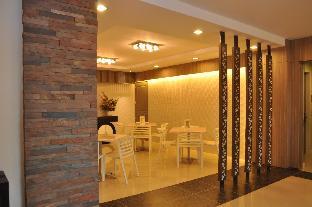 magallanes square hotel