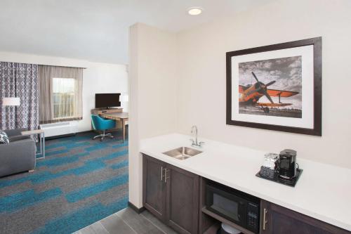hampton inn and suites lax el segundo